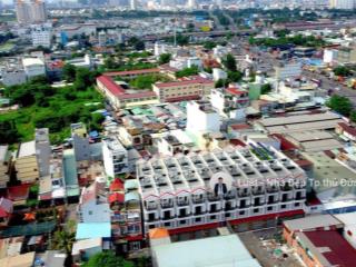 Nhà ngay đại học luật, gần phạm văn đồng, cách mặt tiền ql13 50m, còn 2 căn cuối cùng giá 8 tỷ