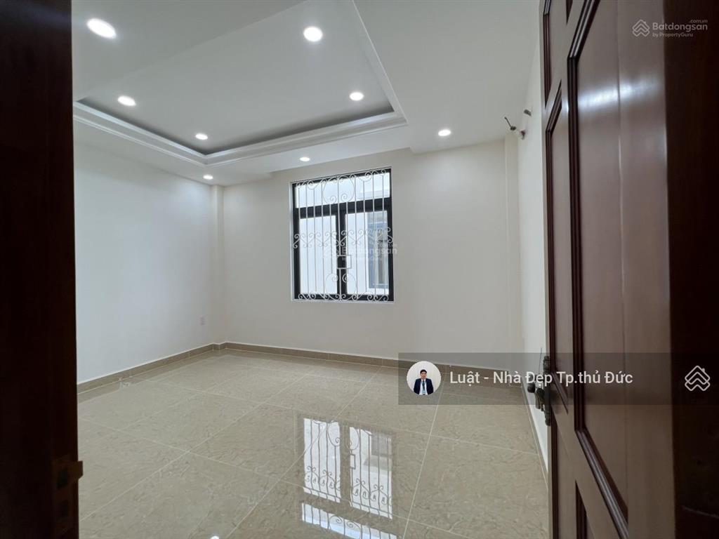 Nhà mới xây  sổ hồng riêng  đường ô tô tránh nhau gần sông sài gòn mát mẻ, cách kđt vạn phúc 500m