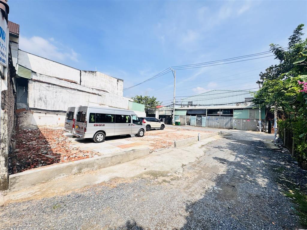 Bán đất mặt tiền hiệp bình chánh  gần chợ hiệp bình, xây cao tầng, sổ riêng bao sang tên