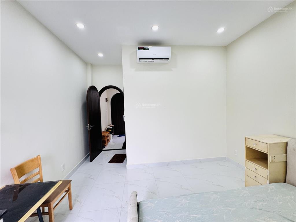 Bán nhà quốc lộ 13, gần mặt tiền hiệp bình, vạn phúc city. đang cho thuê chdv dòng tiền ổn định