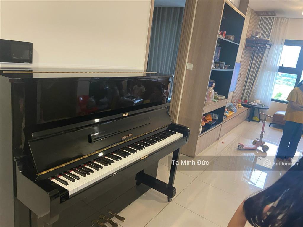 Bán gấp căn hộ 2pn, 63m2 tại vinhomes ocean park gia lâm, giá 4 tỷ vnd