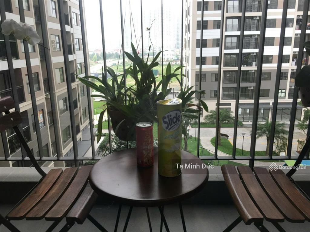 Bán gấp căn hộ 2pn, 63m2 tại vinhomes ocean park gia lâm, giá 4 tỷ vnd