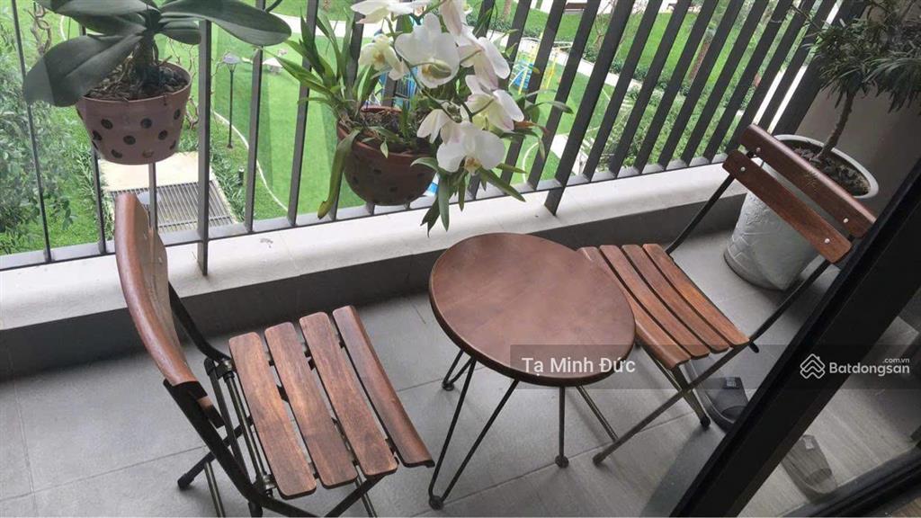 Bán gấp căn hộ 2pn, 63m2 tại vinhomes ocean park gia lâm, giá 4 tỷ vnd