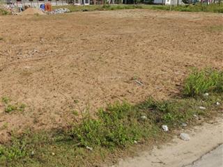 Cần bán lô đất thổ cư 3 mặt tiền sát biển tổ 9 đông cát