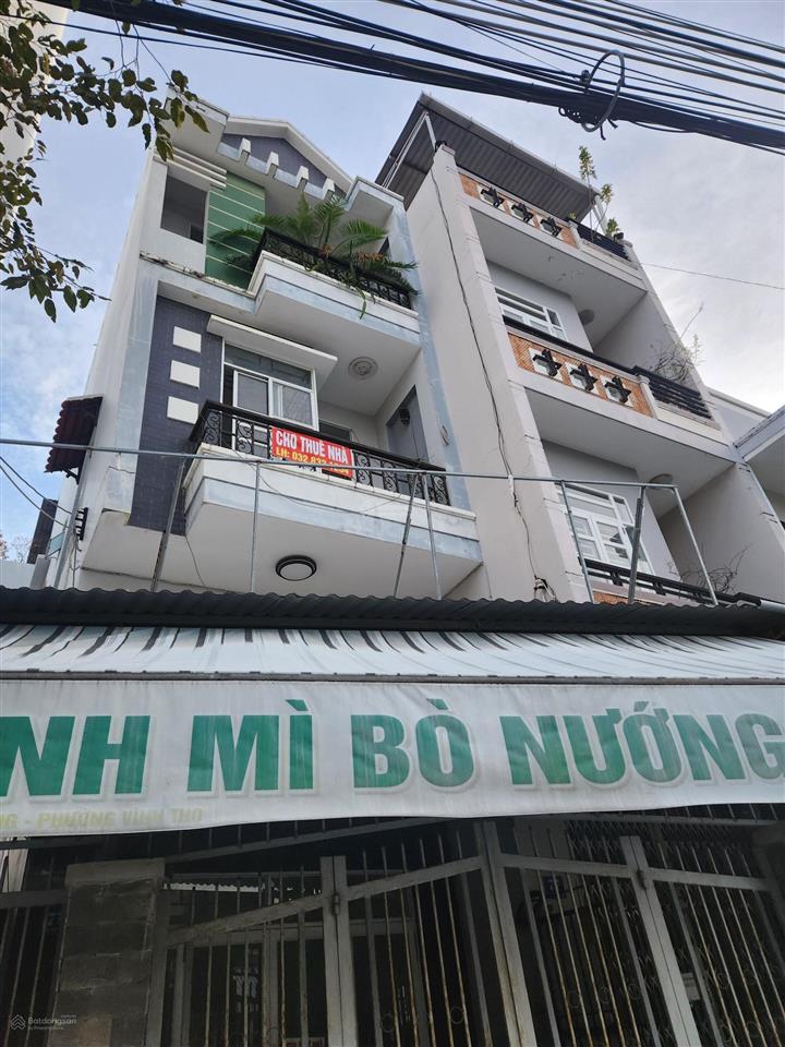Bán đất tặng nhà 4 tầng còn tốt ngay ngã 3 lớn ra biển 400m mặt tiền 9.6m