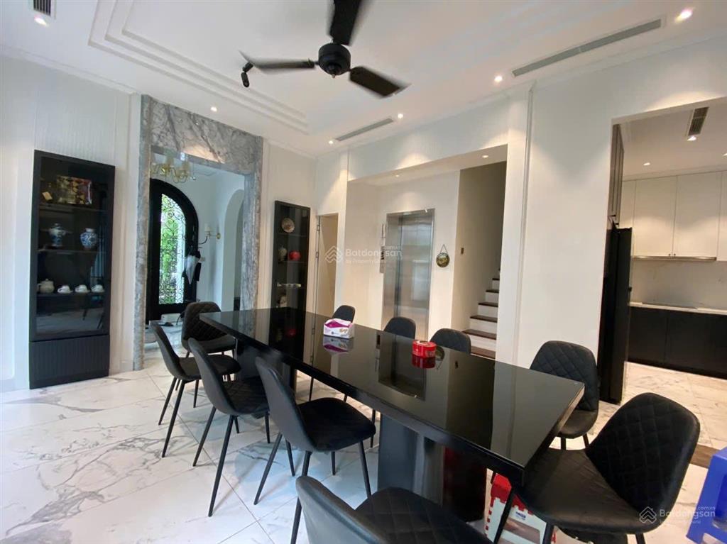 Cho thuê căn biệt thự sao biển vin1 gia lâm 150m², full đồ 3 ngủ, 33tr/tháng