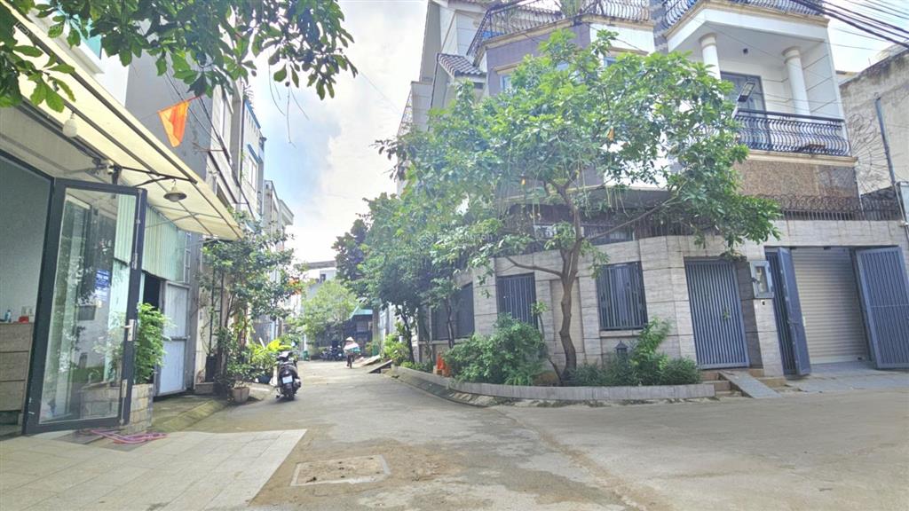 Bán đất phú hữu, quận 9. vị trí hẻm 835 gần nguyễn duy trinh, giá 3.75 tỷ