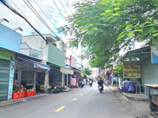 Bán đất mặt tiền đường hàng tre, quận 9. dt 137m2 giá 9.5 tỷ vị trí gần lê văn việt