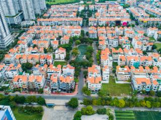 Bán biệt thự himlam quận 7 , 4 tầng ngang 20 x 20m diện tích 400m2 vuông vức giá siêu hời