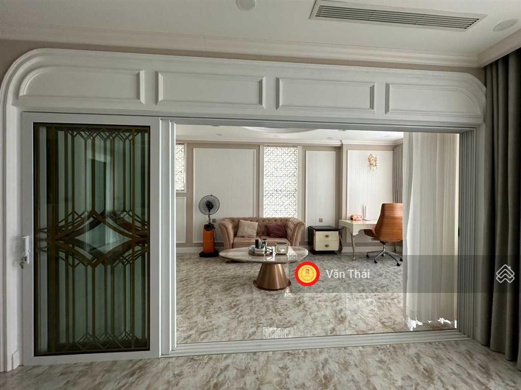 Bán gấp căn hộ orchard garden. 100m2, 3pn. giá 8.8 tỷ sổ. 0933 033 *** thái