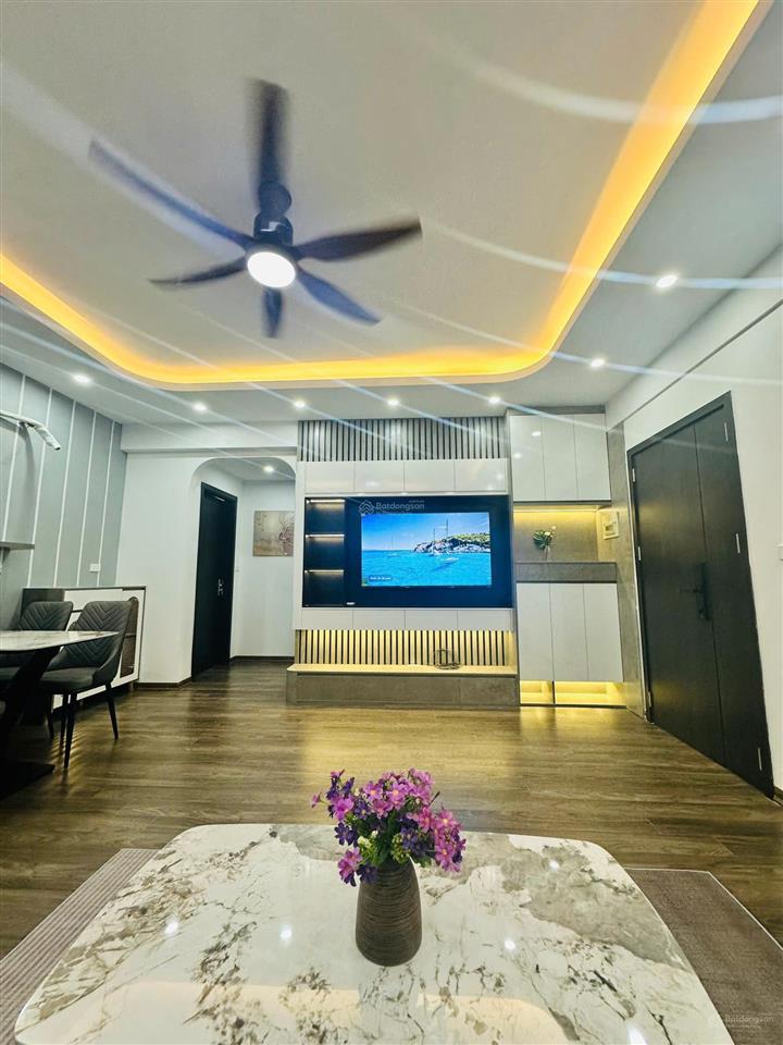 Chủ nhà gửi bán nhanh căn hộ tòa ct4b, 68m2, full nội thất đẹp lung linh