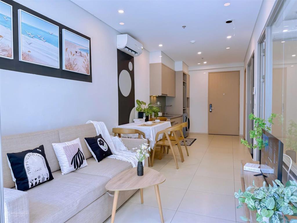 Bán gấp căn 1 + pn cc the sóng, dt 53m2. giá 2.18 tỷ, full nội thất tầng cao.  e yến 0792 366 ***