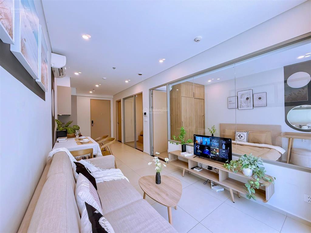 Bán gấp căn 1 + pn cc the sóng, dt 53m2. giá 2.18 tỷ, full nội thất tầng cao.  e yến 0792 366 ***