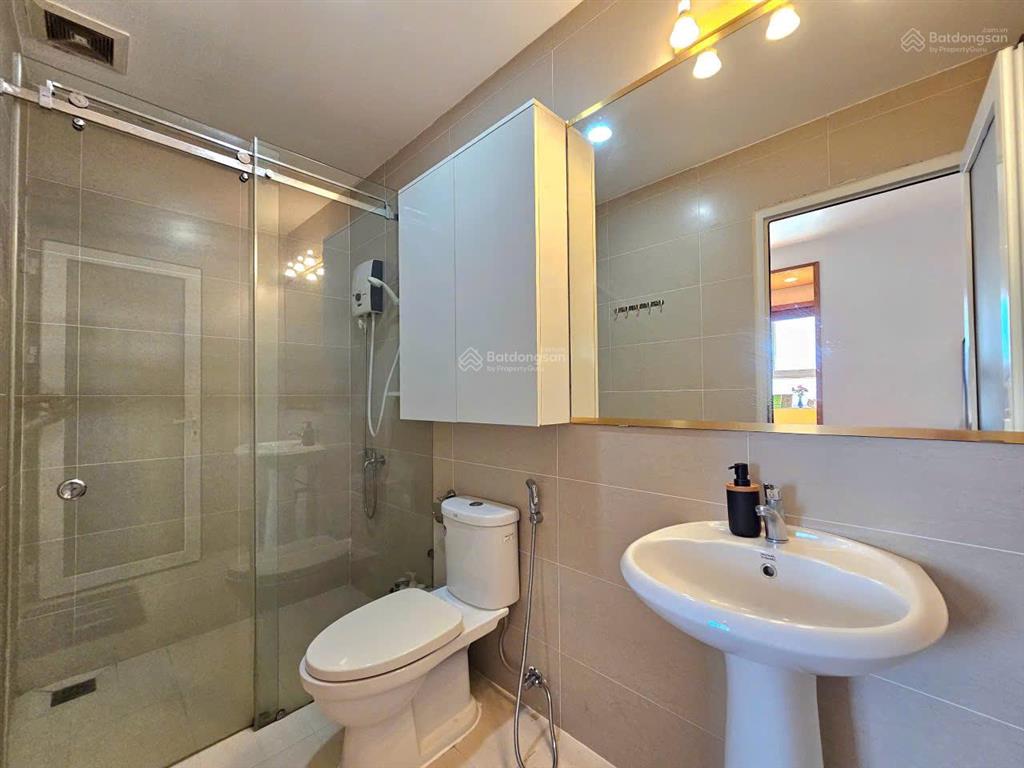 Bán căn hộ 2 phòng ngủ vũng tàu melody sổ hồng sở hữa lâu dài , giá 4.6 tỷ .  em yến 0792 366 ***