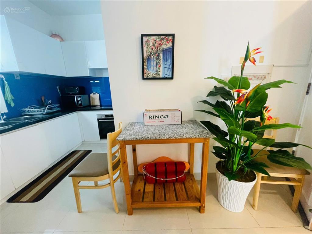 Bán căn 2 phòng 74m2 cc vũng tàu melody. giá bán 3.9tỷ. full nội thất sịn.  e yến 0792 366 ***