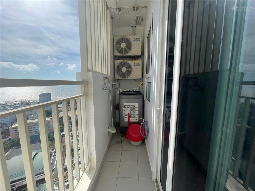 Bán căn 2 phòng 74m2 cc vũng tàu melody. giá bán 3.9tỷ. full nội thất sịn.  e yến 0792 366 ***