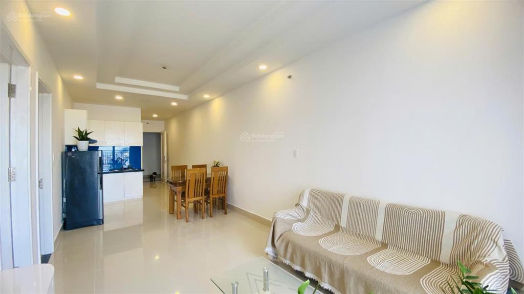 Bán căn 2 phòng cc vũng tàu melody, full nội thất đẹp, sổ hồng. giá 3.3 tỷ.  e yến 0792 366 ***