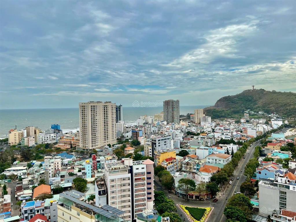 Bán căn 1 phòng cc vũng tàu melody view biển tầng cao. giá 3.150 tỷ .  e yến 0792 366 ***