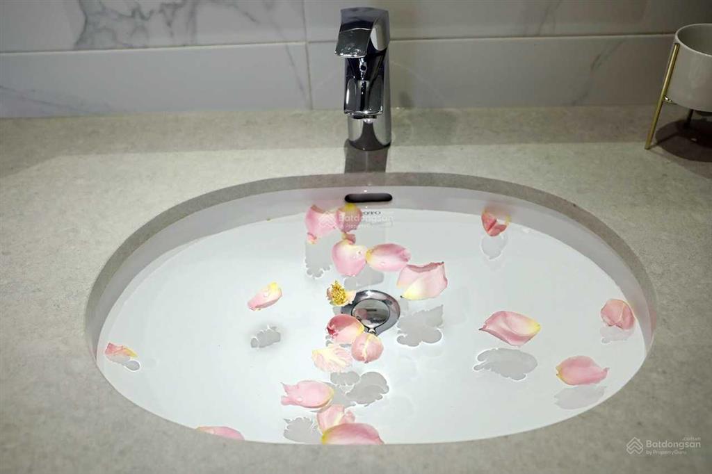 Cho thuê căn hộ dịch vụ đủ đồ trần thái tông, lạc long quân giá từ 550k/ngày