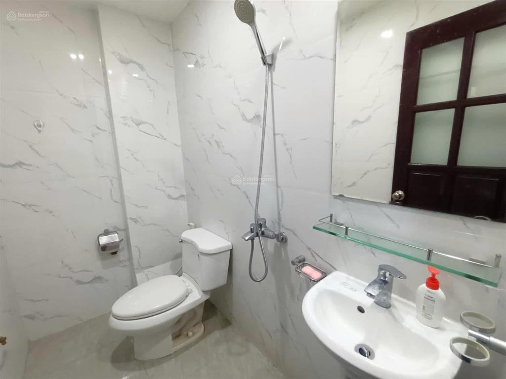 Cho thuê chung cư mini ngay ngõ 603 lạc long quân, tây hồ hà nội (có bãi oto 1tr/xe)