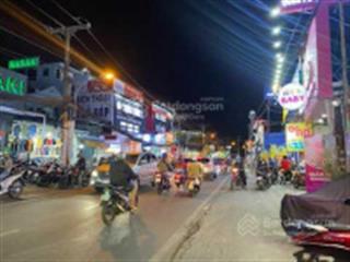 2 mt nguyễn duy trinh q9. dt 8,5 * 25m = 212m2. hđ thuê 40tr. giá 20 tỷ