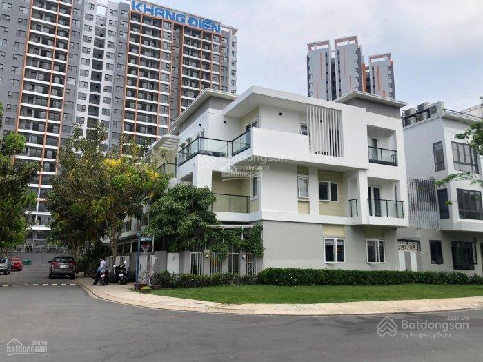 Góc 2 mt 3 lầu trục chính mega ruby q9. dt 7 * 17 = 119m2. gía 23 tỷ. tl