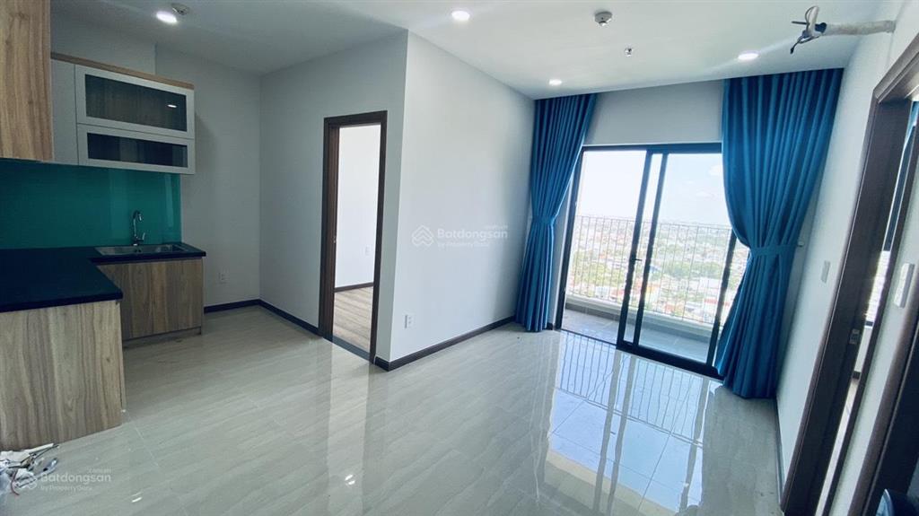 (không đăng giá ảo)chính chủ gửi bán căn góc 2pn/2wc bcons plaza giá 2,350 tỷ sổ sẵn