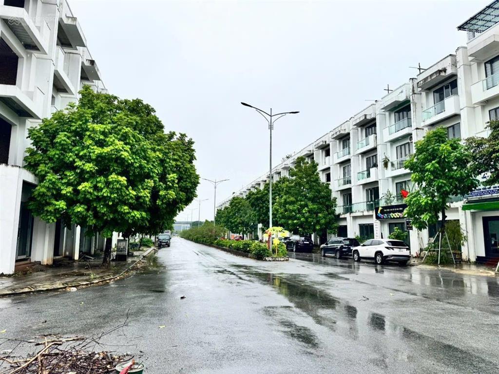 Bán căn góc mặt phố shophouse khu đô thị park hill giá cắt lỗ