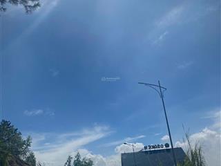 Bán ô đất đẹp tại khu sân golf tam đảo. diện tích 900m2 full thổ cư tự do xây dựng