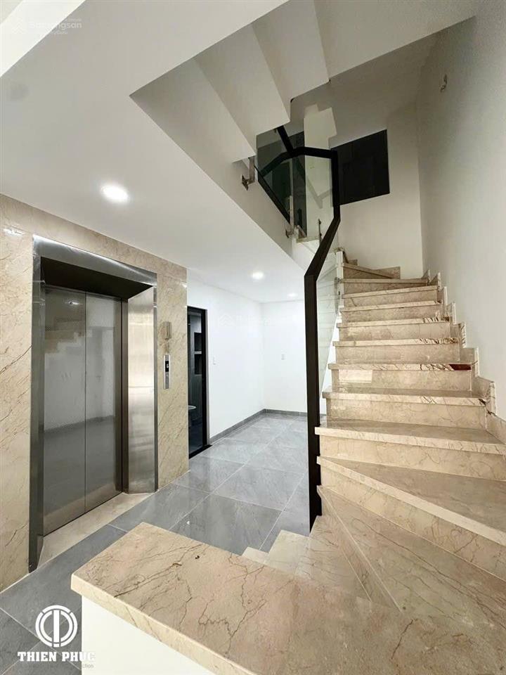 Mặt tiền tạ hiện thạnh mỹ lợi q 2 tp.hcm 6 tầng thang máy ngay trung tâm hành chính tp thủ đức