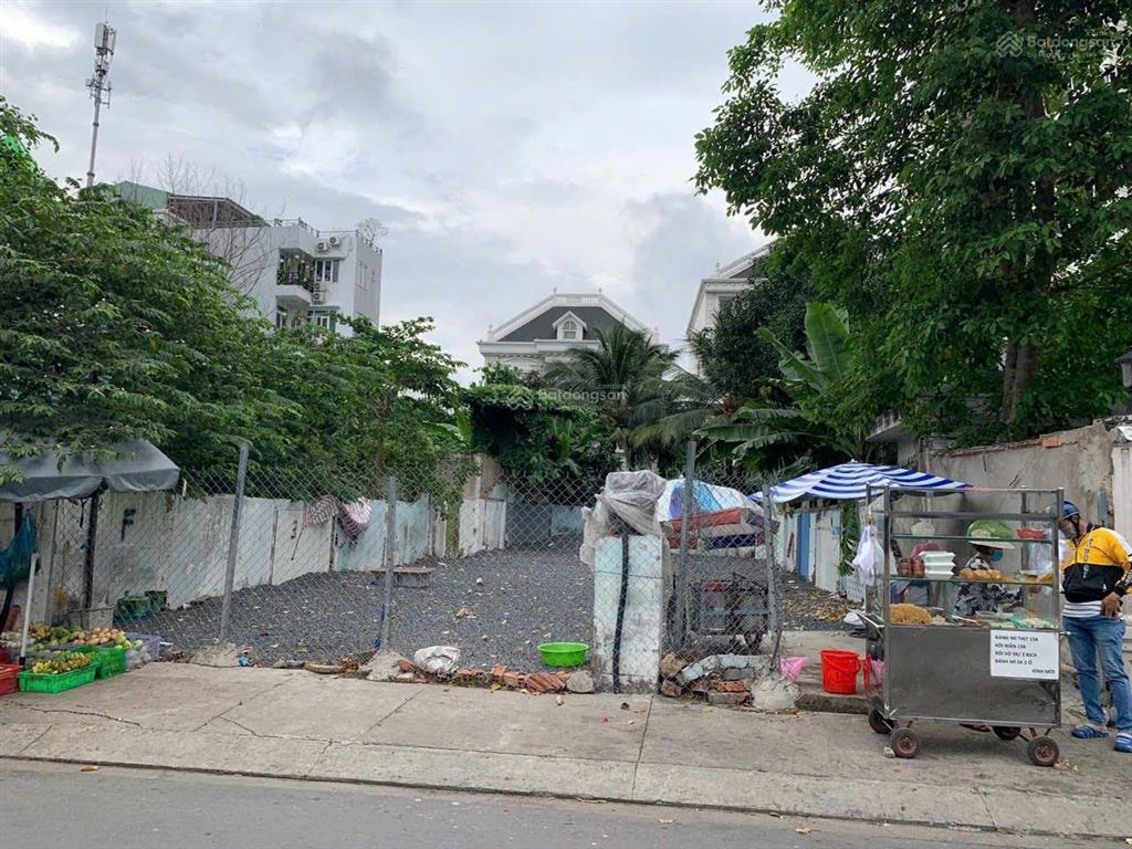 Nhà cũ tiện xây mới mặt tiền quốc hương nối dài dt 97,3m2 ctxd hầm trệt 4 lầu giá 24,3 tỷ