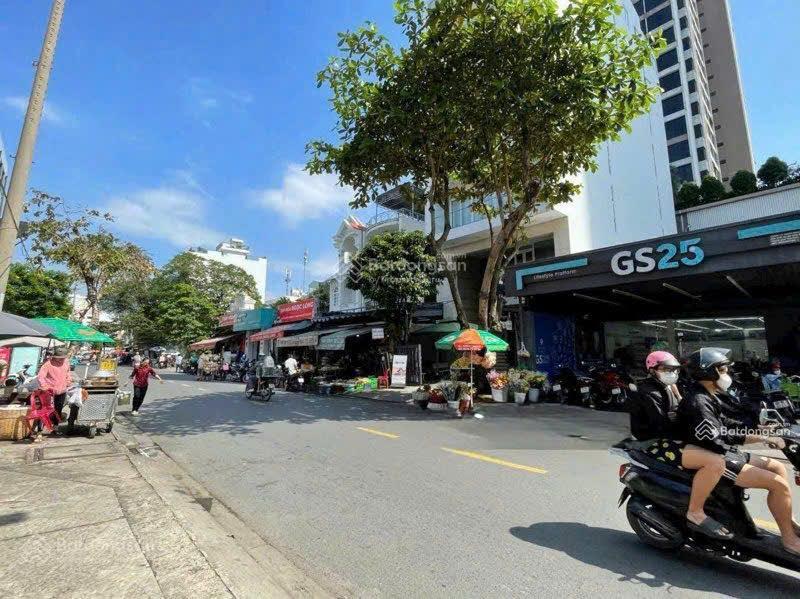 Nhà cũ tiện xây mới mặt tiền quốc hương nối dài dt 97,3m2 ctxd hầm trệt 4 lầu giá 24,3 tỷ