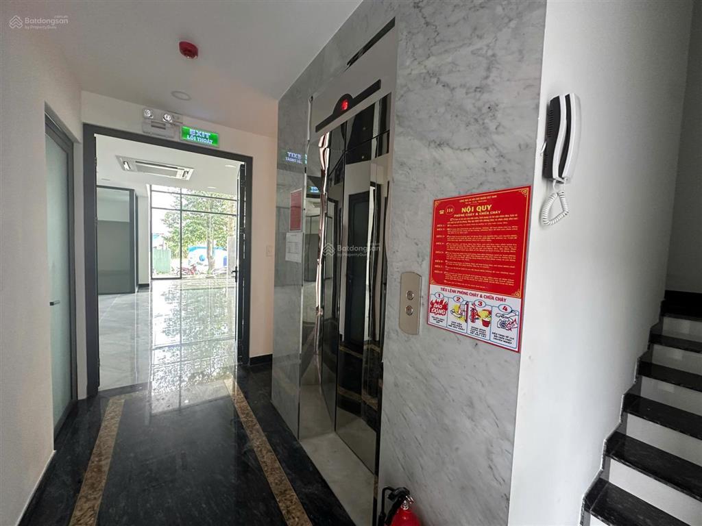 Nhà phố hầm 7 tầng 110m2 ngay trục phan văn đáng sát bên căn hộ cao cấp vista verde có hđt 100tr