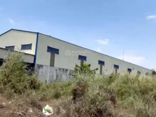 Bán xưởng 2300m2 xây full, cách tl 10 tầm 800m, giá 24 tỷ, đường xe công, giáp ranh bình chánh