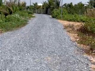 Chủ cần bán 1100m2 view kênh có 100m2 thổ cư sẵn, đường đá xanh xe tải chạy, giá 5,5 tỷ tl