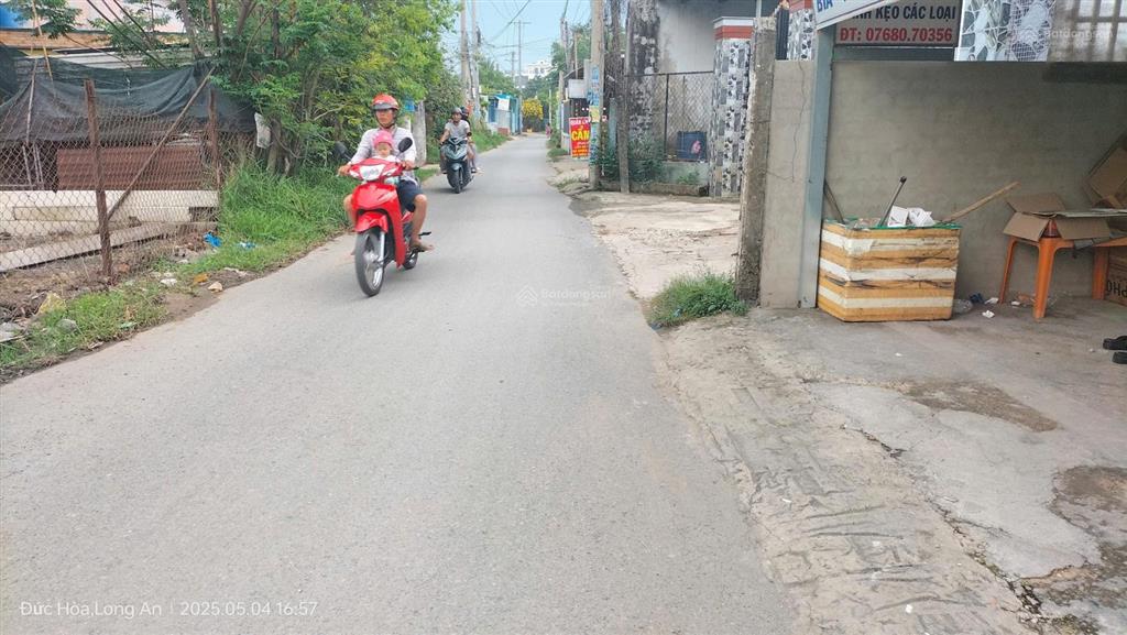 Bán đất mặt tiền nhựa, nằm trung tâm thị trấn đức hòa, cách tỉnh lộ 10 tầm 300m