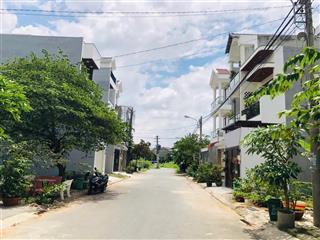 Chủ cần bán 2 lô đất đẹp dự án kdc samsung village 2  bưng ông thoàn, p. phú hữu, quận 9