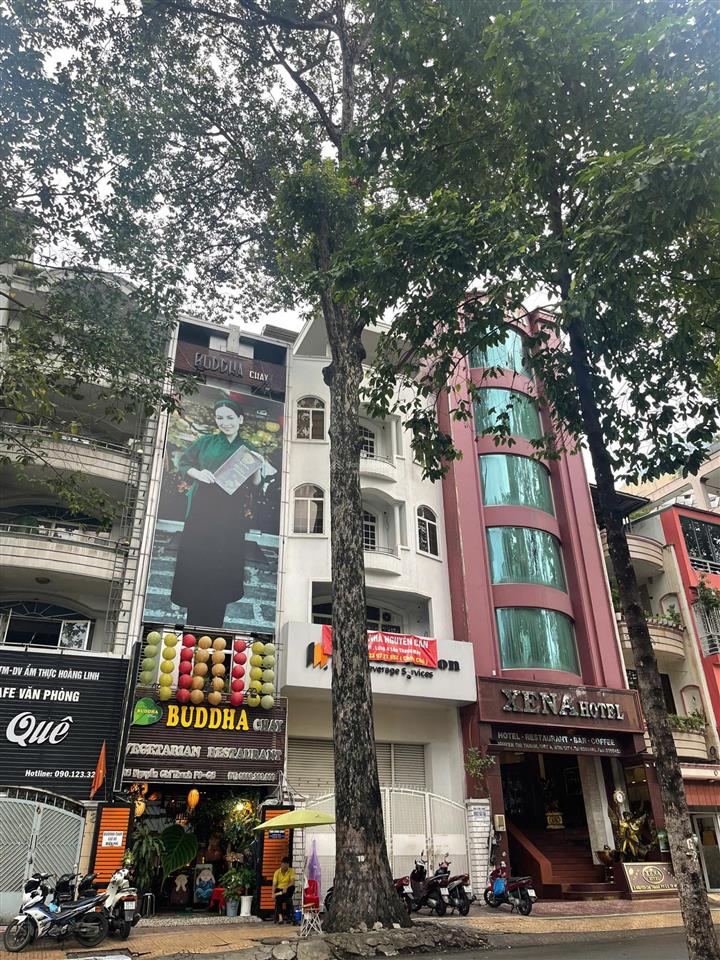 Mặt tiền nguyễn chí thanh, 4.2x21m, 3 lầu st vị trí đẹp cho thuê 80 triệu/th giá 27.8 tỷ tl
