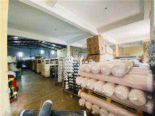 Chính chủ cho thuê xưỡng nguyễn văn quá.dt 2500m.180tr/tháng.(pccc)