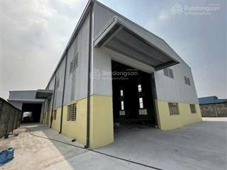 Cho thuê xưởng nguyễn văn quá p đông hưng thuận q12. dt 2500m2