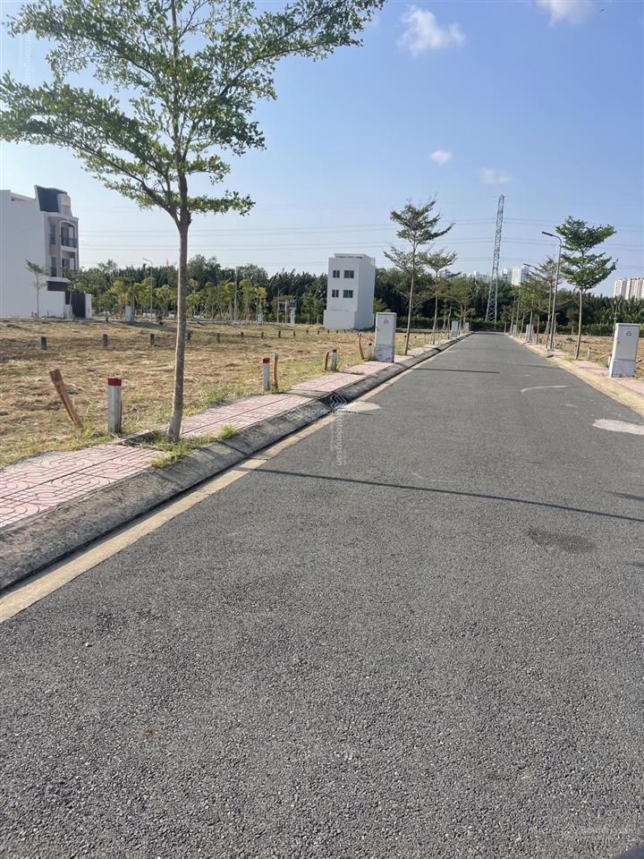 Bán đất kdc saigon south lê văn lương phước kiển.  0939 500 ***