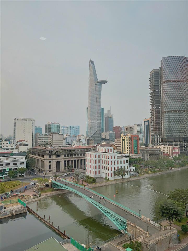 Bán saigon royal 2pn 2wc (88m2) giá chỉ 10,8tỷ (bao hết) view bvđ bitexco  0901 995 *** hoàng