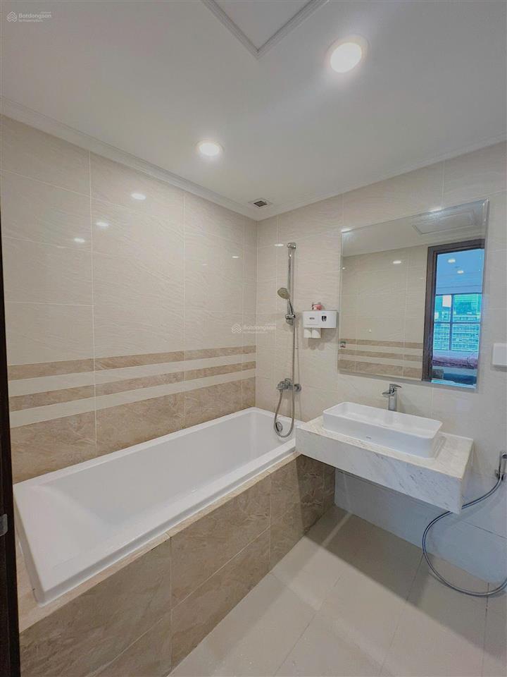 Bán saigon royal 2pn 2wc (88m2) giá chỉ 10,8tỷ (bao hết) view bvđ bitexco  0901 995 *** hoàng