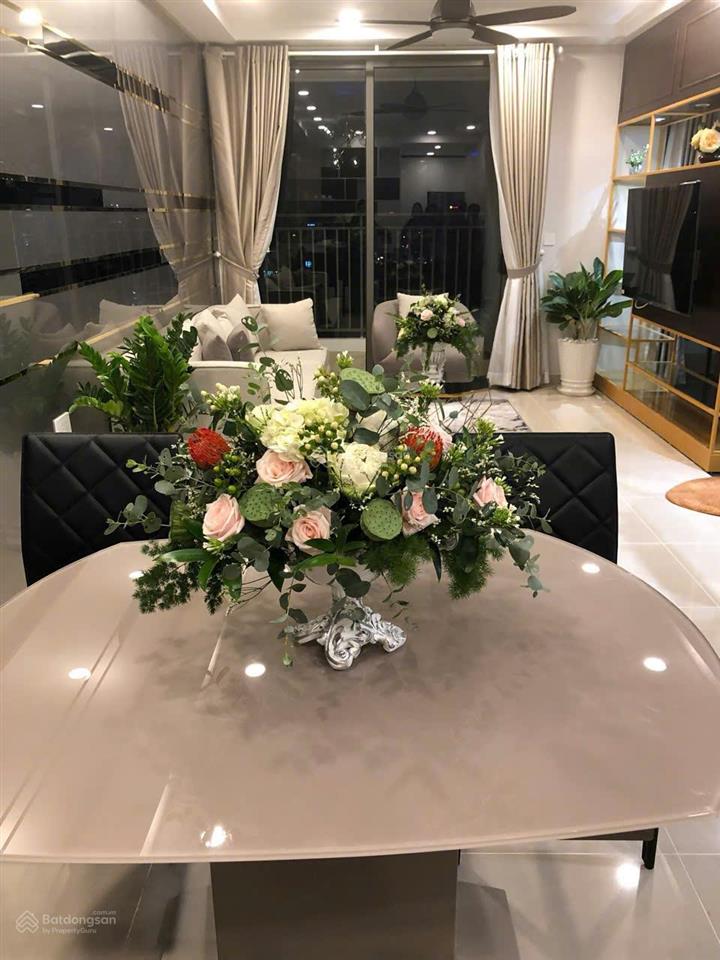 Cần bán căn 3pn (120m2) giá tốt 12,5tỷ  view đẹp nhất tresor  đầy đủ nội thất   0901 995 ***