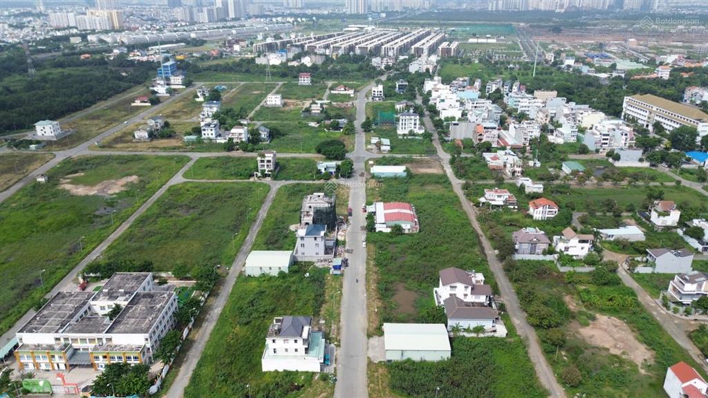 Bán nền bt view sông kdc phú nhuận dt 293m2 (14,3 x 20,5) giá 95tr/m2 (27,84tỷ)