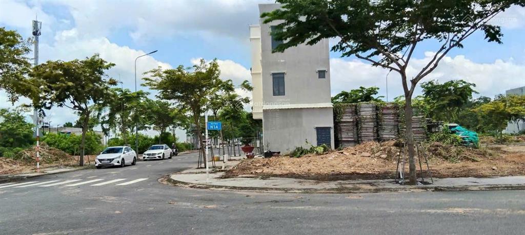 Bán đất mặt tiền đt741, kdc hiện hữu giá 900 triệu/nền ngay làng đại học cổng xanh kcn vsip 2