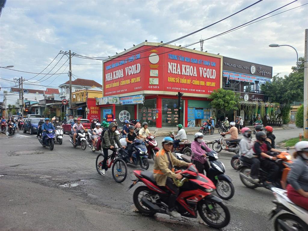 Bán nhà + sang quán cf, nhà 03 mặt tiền đỗ văn dậy, dt đất 285m2, 02 tầng, giá 14,5 tỷ