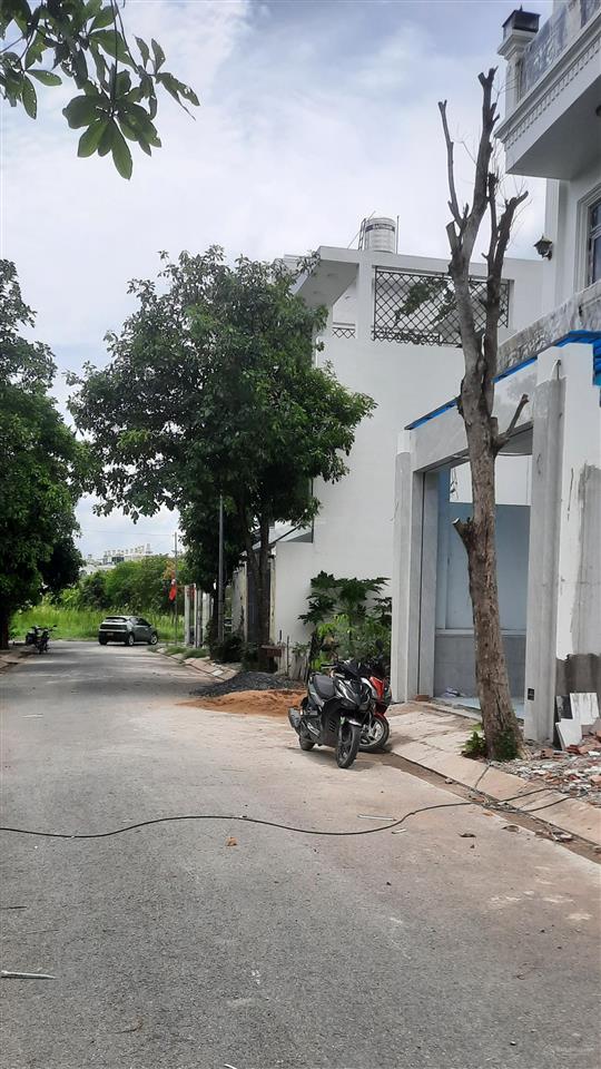 Vị trí đẹp, khu green riverside đường huỳnh tấn phát, 80m2 giá 5.2,tỷ