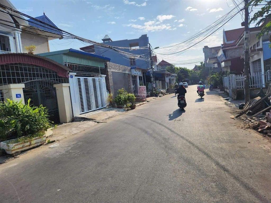 Siêu phẩm mặt đường thành tô (ngay sân bay) hải an  hải phòng. dt 166m2 ngang 6m. giá 26.5tr/m2