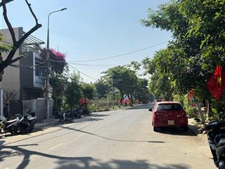 Tôi cần bán đất trần nguyên đán, gần ngã tư hồ tùng mậu..vị trí siêu đẹp